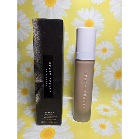 Fenty Beauty Pro Filt’r Soft Matte Longwear Liquid Foundation #220  1.08 fl oz - Picture 1 of 9